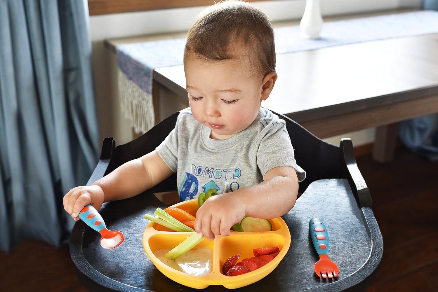 image:imagePandaEar Divided Unbreakable Silicone Baby and Toddler Plates amp Stay Put Spill Proof Stackable Baby Suction Bowls